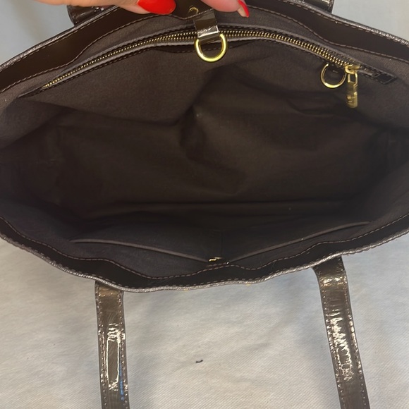 Louis Vuitton Amarante Wilshire Monogram Vernis MM Bag - Picture 13 of 16